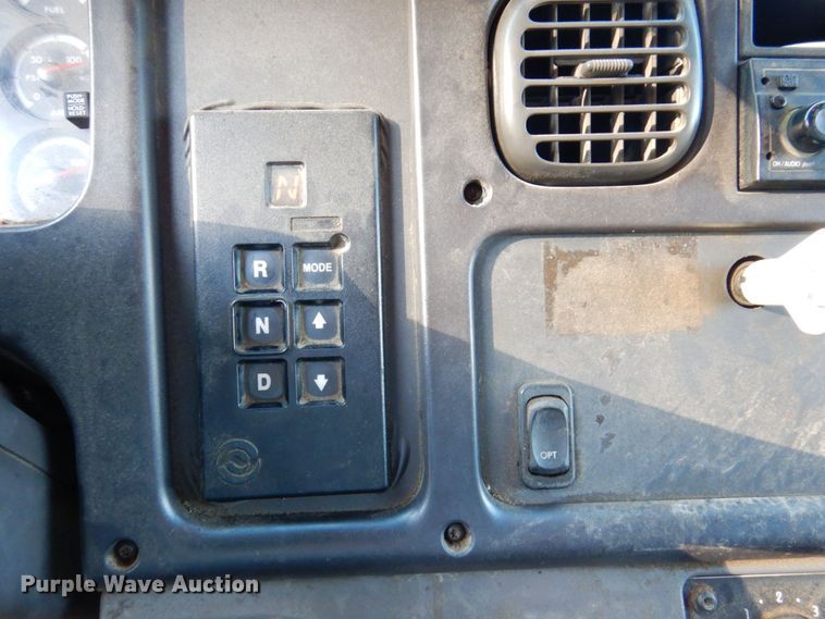 image for item KF9496 2005 Freightliner M2  dump truck