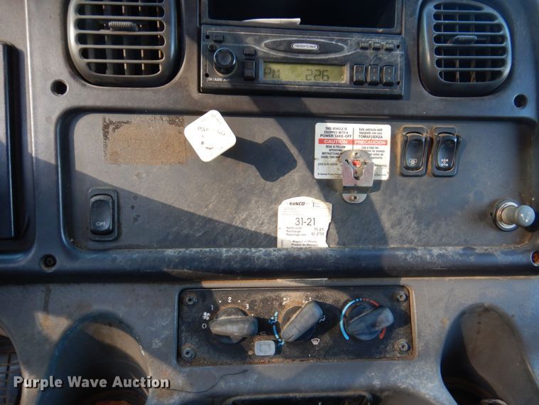 image for item KF9496 2005 Freightliner M2  dump truck