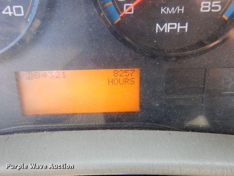 image for item KF9506 2008 International WorkStar 7400  bucket truck