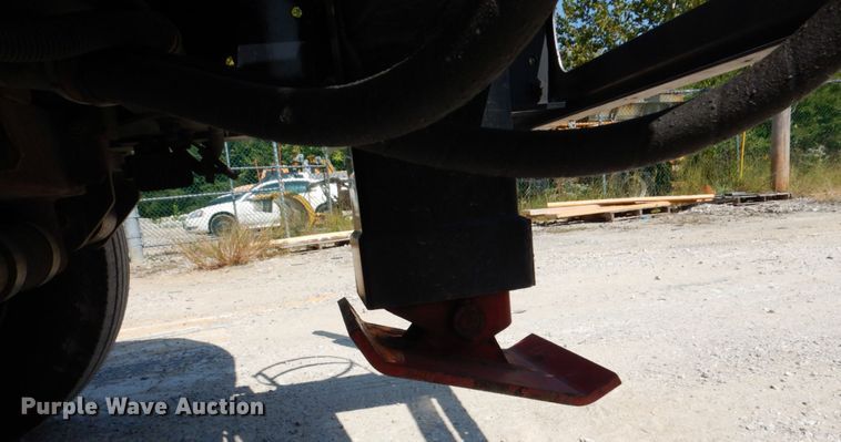 image for item KF9506 2008 International WorkStar 7400  bucket truck