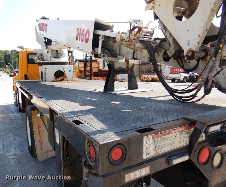 image for item KF9506 2008 International WorkStar 7400  bucket truck