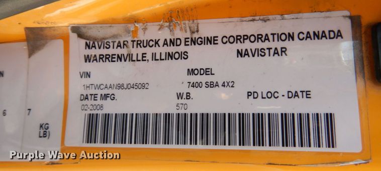 image for item KF9506 2008 International WorkStar 7400  bucket truck