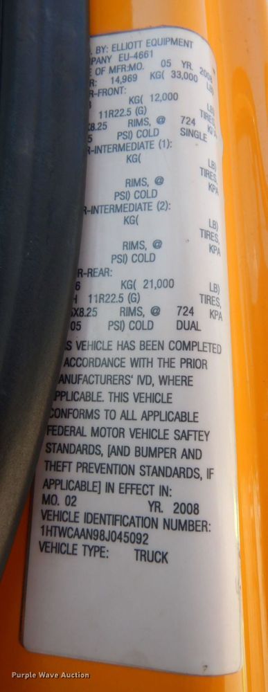 image for item KF9506 2008 International WorkStar 7400  bucket truck