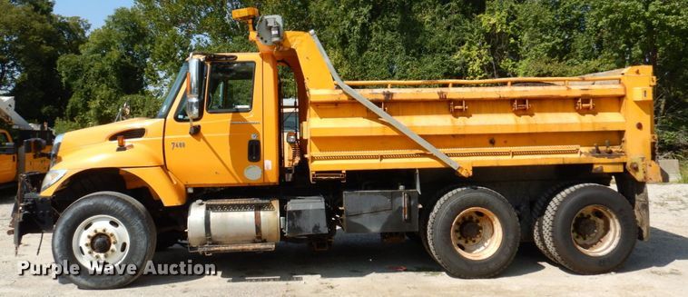 image for item KF9508 2006 International 7400  dump truck