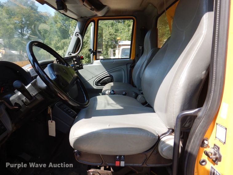 image for item KF9508 2006 International 7400  dump truck