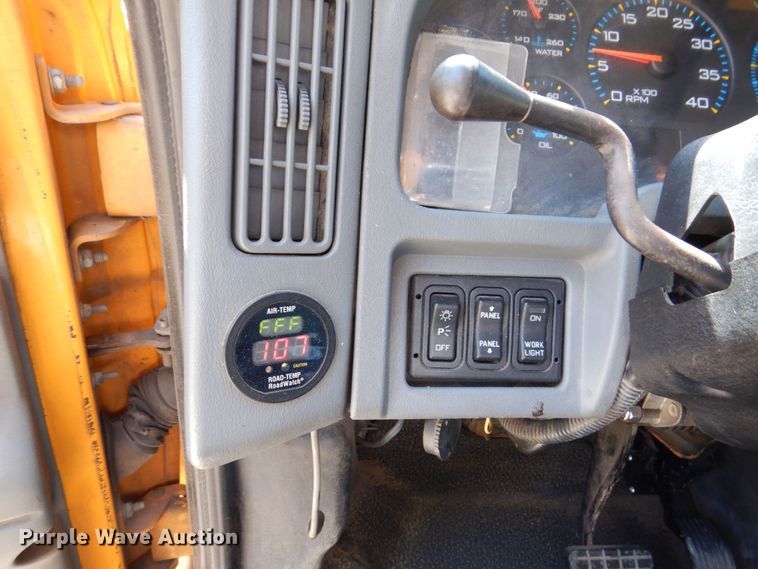 image for item KF9508 2006 International 7400  dump truck