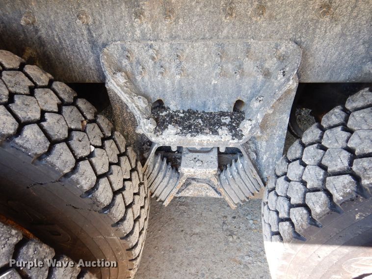 image for item KF9508 2006 International 7400  dump truck