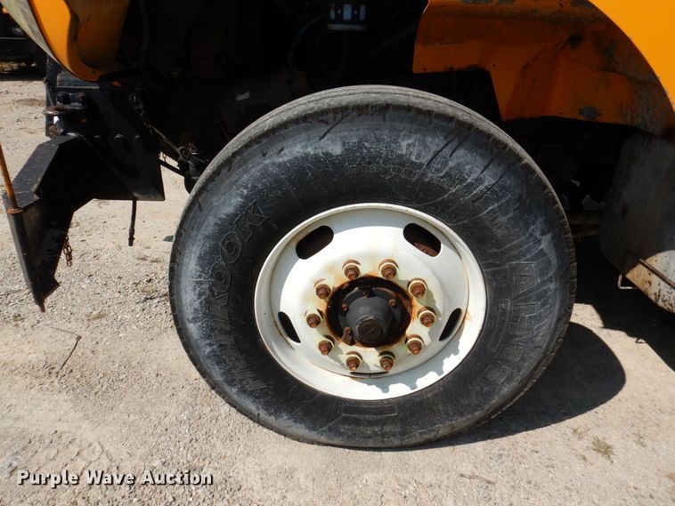 image for item KF9508 2006 International 7400  dump truck