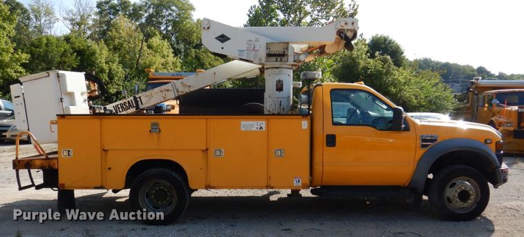 image for item KF9509 2008 Ford F550 Super Duty XL  bucket truck