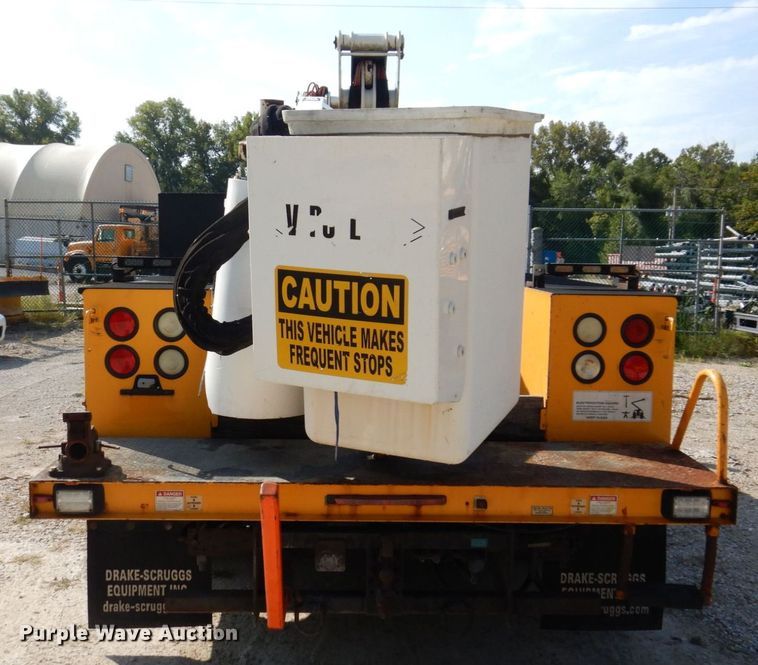 image for item KF9509 2008 Ford F550 Super Duty XL  bucket truck