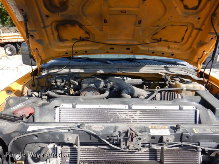 image for item KF9509 2008 Ford F550 Super Duty XL  bucket truck