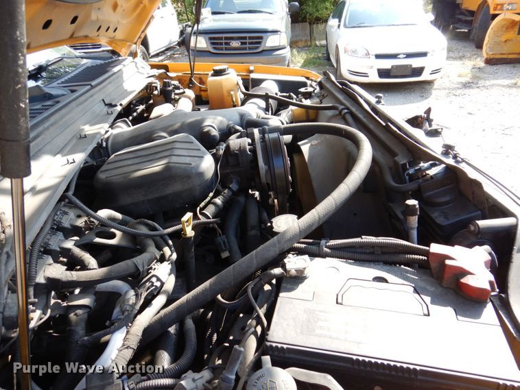 image for item KF9509 2008 Ford F550 Super Duty XL  bucket truck