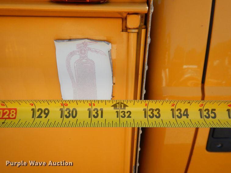 image for item KF9509 2008 Ford F550 Super Duty XL  bucket truck