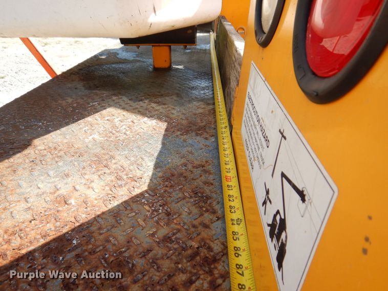 image for item KF9509 2008 Ford F550 Super Duty XL  bucket truck