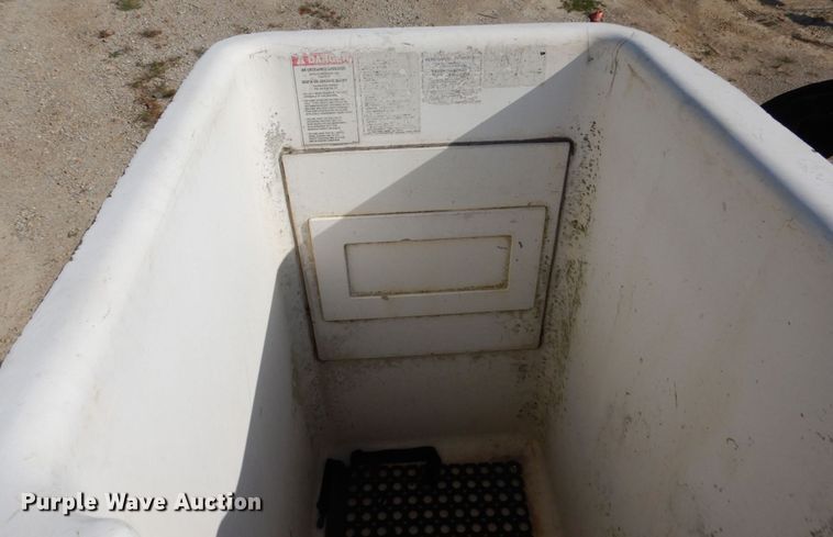 image for item KF9509 2008 Ford F550 Super Duty XL  bucket truck