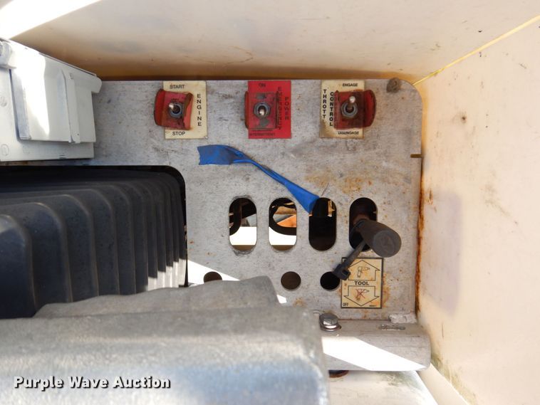 image for item KF9509 2008 Ford F550 Super Duty XL  bucket truck