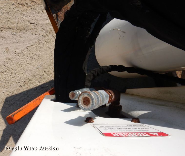 image for item KF9509 2008 Ford F550 Super Duty XL  bucket truck