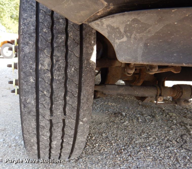 image for item KF9509 2008 Ford F550 Super Duty XL  bucket truck