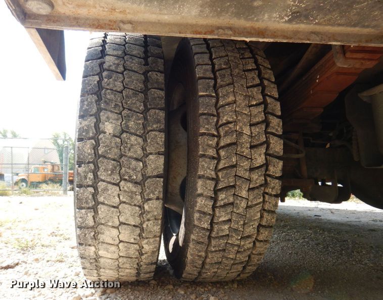 image for item KF9509 2008 Ford F550 Super Duty XL  bucket truck