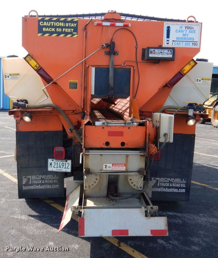 image for item KF9512 2008 International WorkStar 7400  spreader truck