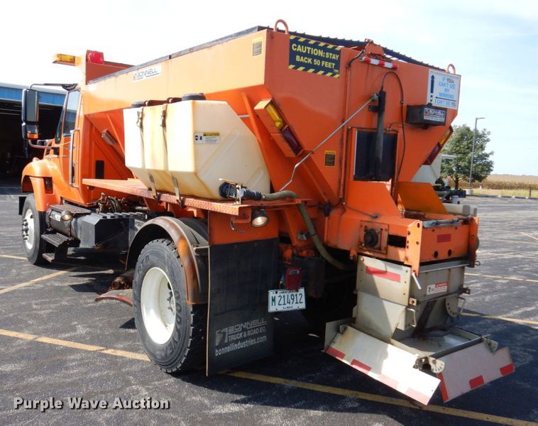 image for item KF9512 2008 International WorkStar 7400  spreader truck