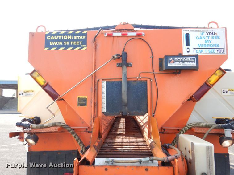 image for item KF9512 2008 International WorkStar 7400  spreader truck