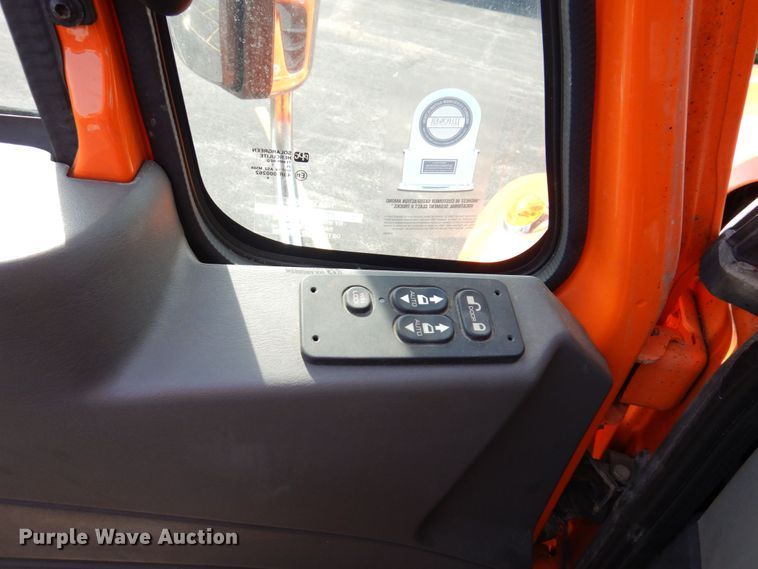 image for item KF9512 2008 International WorkStar 7400  spreader truck