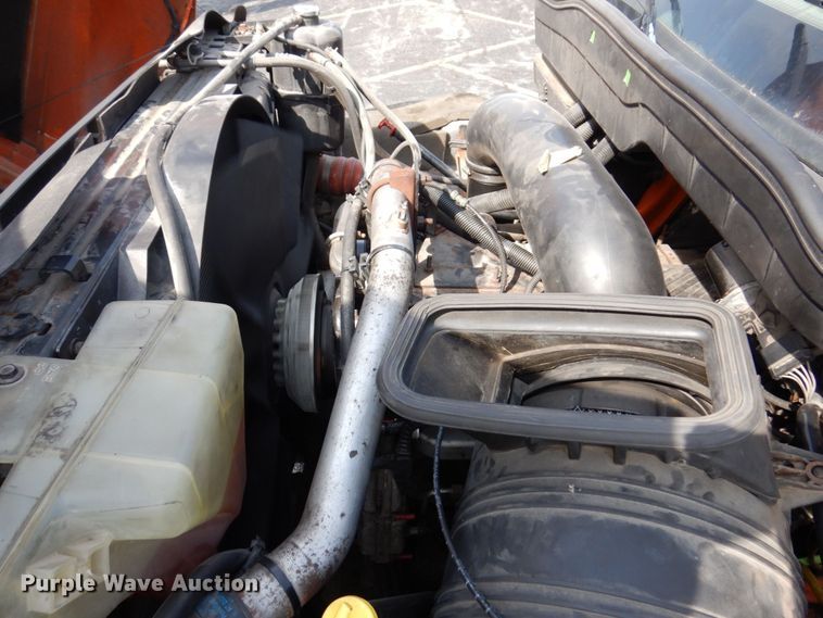 image for item KF9512 2008 International WorkStar 7400  spreader truck