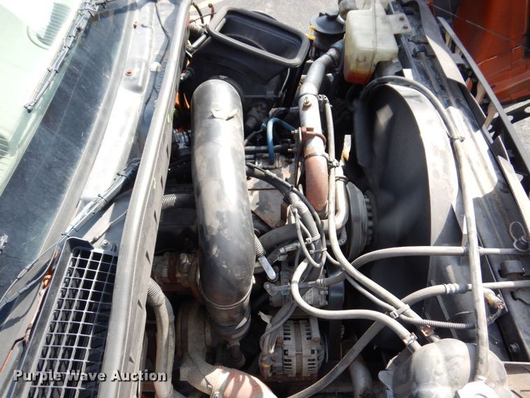 image for item KF9512 2008 International WorkStar 7400  spreader truck