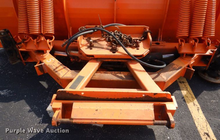 image for item KF9512 2008 International WorkStar 7400  spreader truck