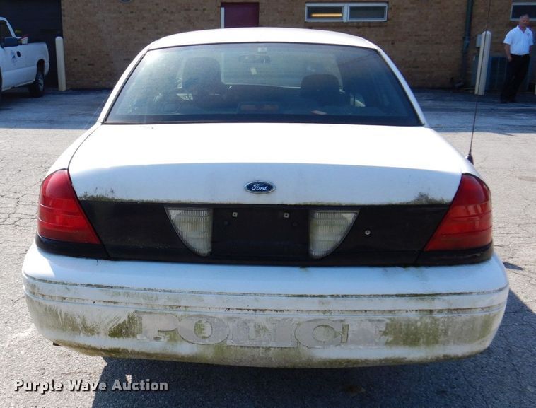 image for item KF9513 2005 Ford Crown Victoria Police Interceptor