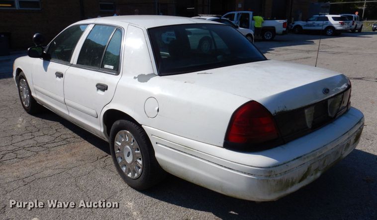 image for item KF9513 2005 Ford Crown Victoria Police Interceptor