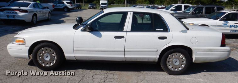 image for item KF9513 2005 Ford Crown Victoria Police Interceptor