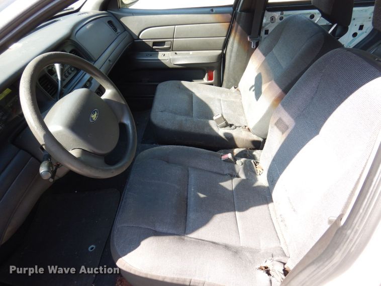 image for item KF9513 2005 Ford Crown Victoria Police Interceptor