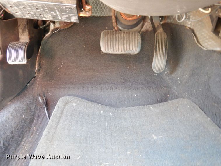 image for item KF9513 2005 Ford Crown Victoria Police Interceptor