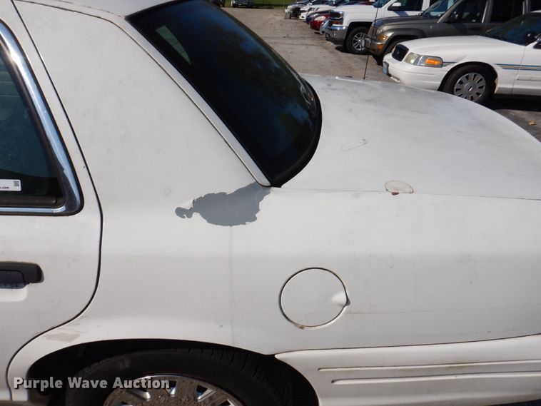 image for item KF9513 2005 Ford Crown Victoria Police Interceptor