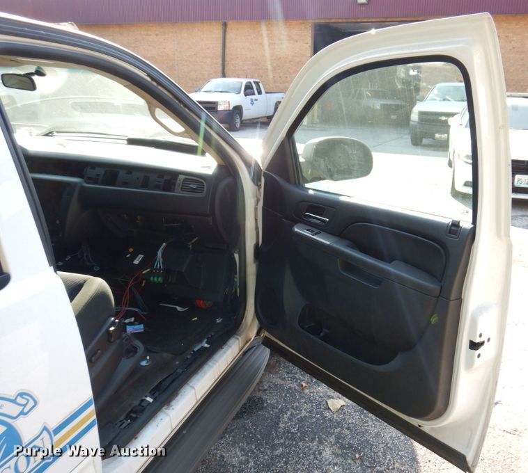 image for item KF9514 2014 Chevrolet Tahoe Police  SUV