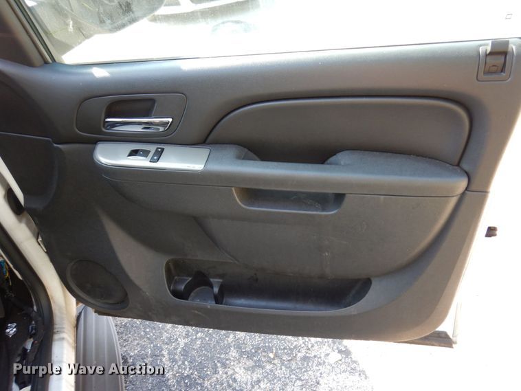 image for item KF9514 2014 Chevrolet Tahoe Police  SUV