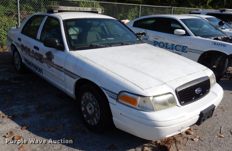 image for item KF9515 2005 Ford Crown Victoria Police Interceptor