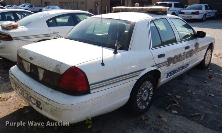 image for item KF9515 2005 Ford Crown Victoria Police Interceptor