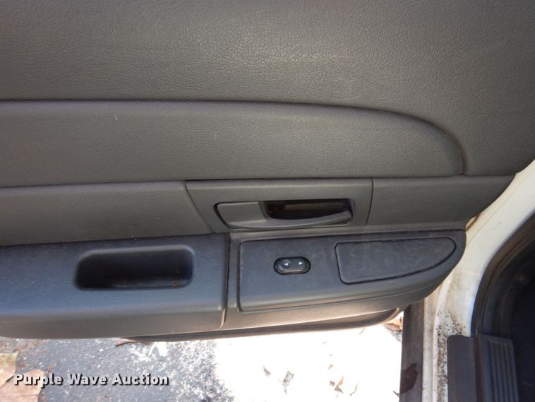 image for item KF9515 2005 Ford Crown Victoria Police Interceptor