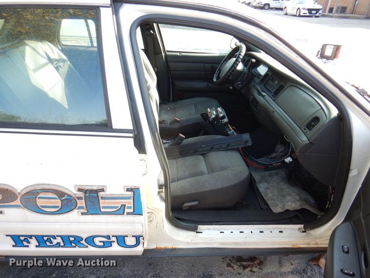 image for item KF9515 2005 Ford Crown Victoria Police Interceptor