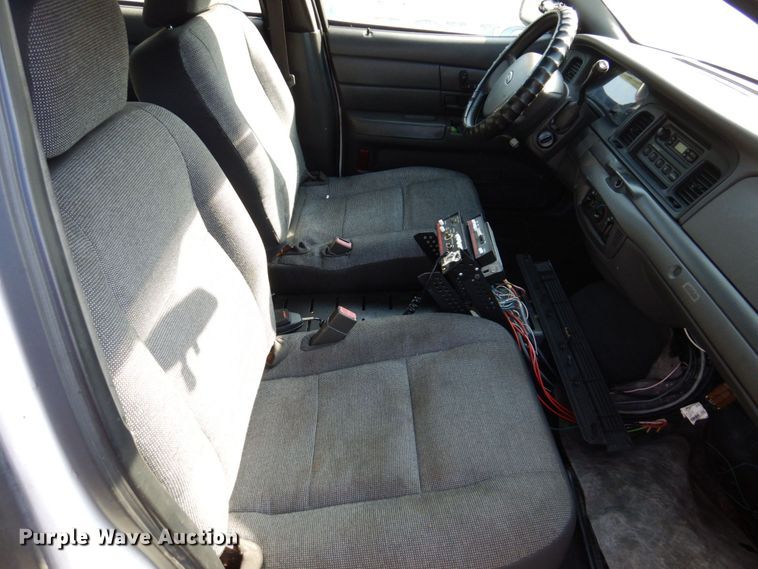 image for item KF9515 2005 Ford Crown Victoria Police Interceptor