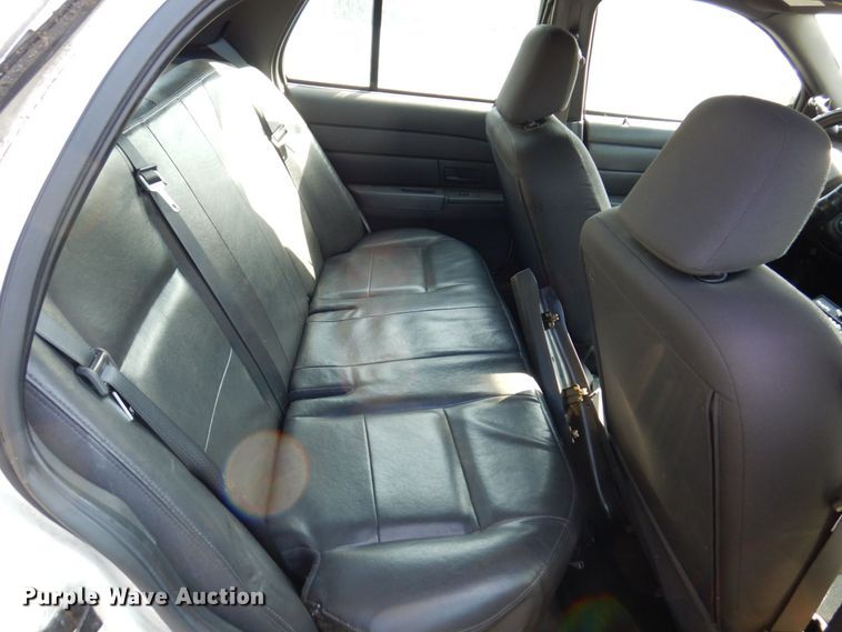 image for item KF9515 2005 Ford Crown Victoria Police Interceptor