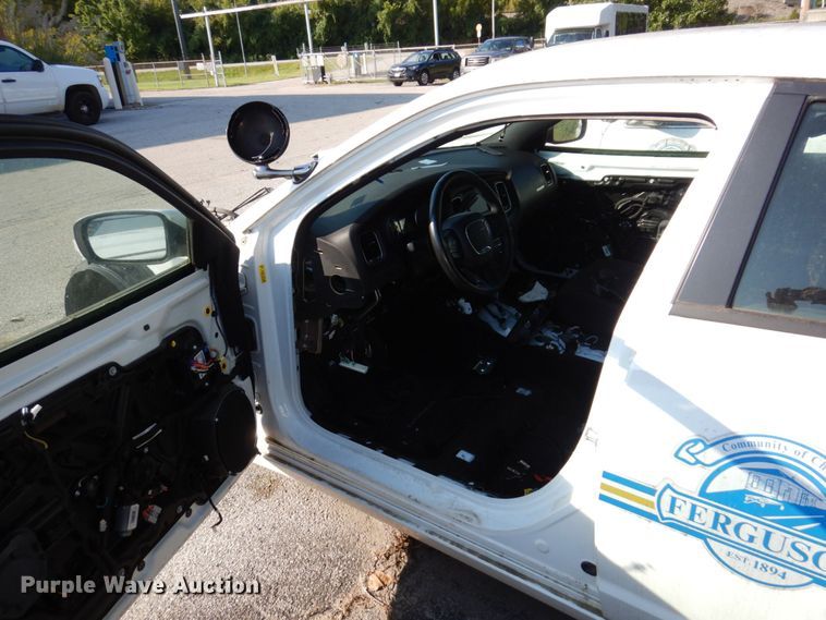 image for item KF9516 2016 Dodge Charger Police