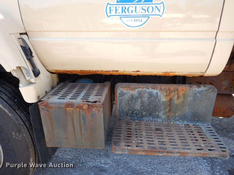 image for item KF9580 2000 GMC C8500  dump truck