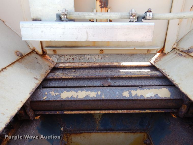 image for item KF9580 2000 GMC C8500  dump truck