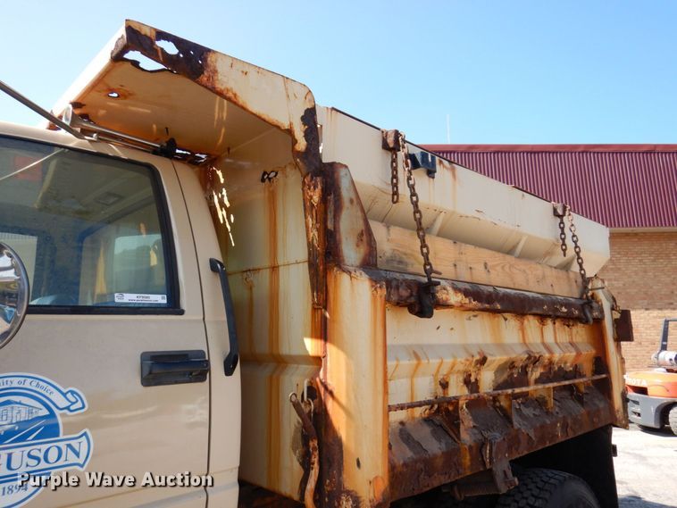 image for item KF9580 2000 GMC C8500  dump truck