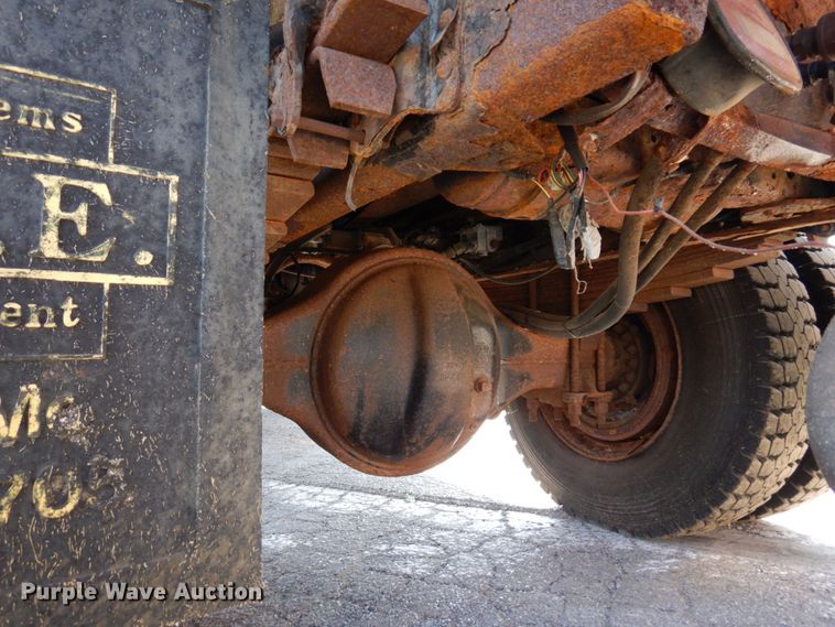 image for item KF9580 2000 GMC C8500  dump truck