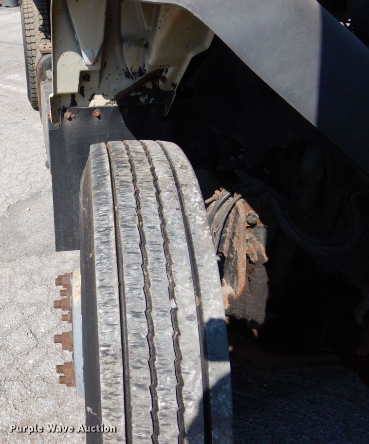 image for item KF9580 2000 GMC C8500  dump truck